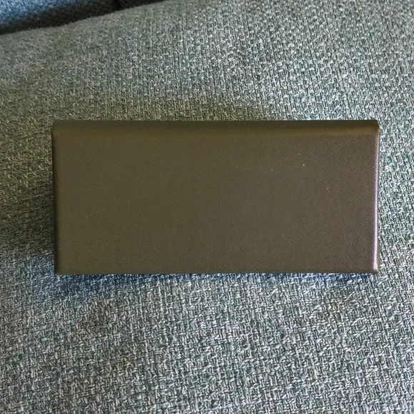 Longchamp Men's Accessory Box - Elegant Olive Green - Picture 2 of 4